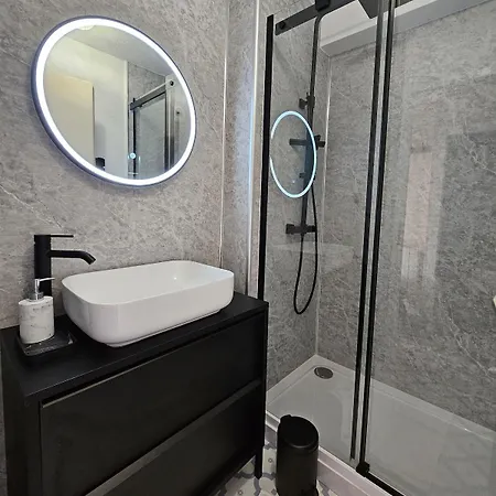 Moderne 4 Pers, Centre, Proche Appartement